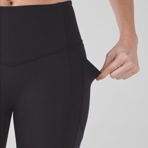 Black cropped lululemon all the right places